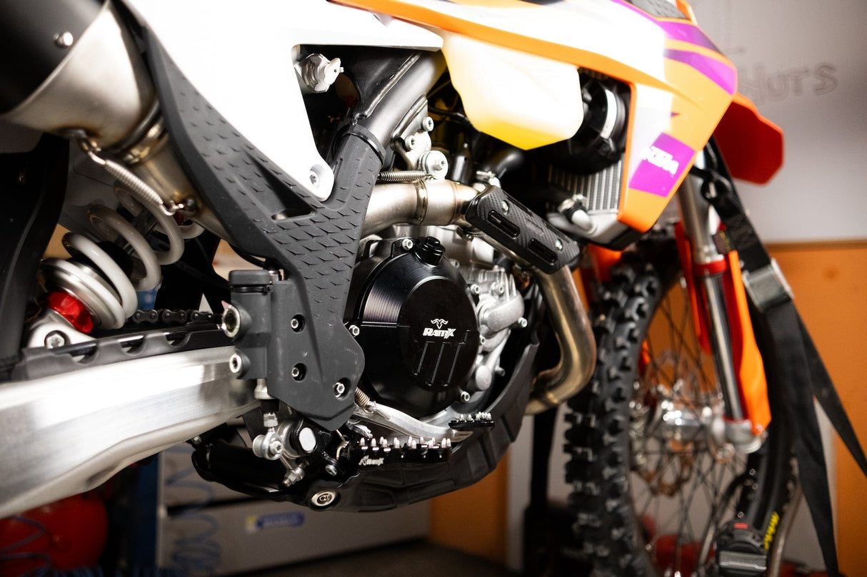 RamX Capac Ambreiaj din Aluminiu Frezat KTM/HUSQVARNA/GASGAS 2024+ 2T / 4T