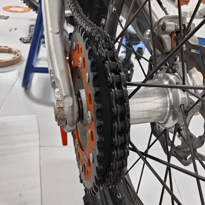 Sistem pentru prevenirea caderii si blocarii lantului KTM/Husqvarna/GasGas/Beta ENDURO ROTI 18'' RT RACING